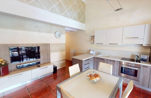 Manerba del Garda Ski Chalet | Maison Belvedere By Bookinggardalake