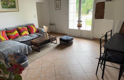 Saint-Cyr-sur-Morin House | Maison campagne proche Disney au calme
