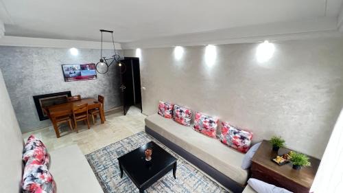 Bourgogne Apartment | Maison Casablanca