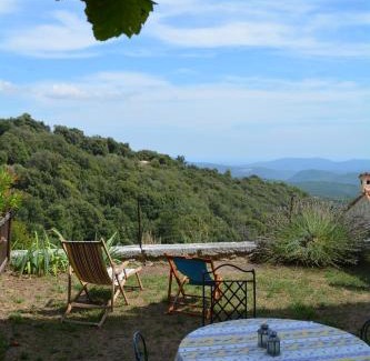 Village House | Maison Castely