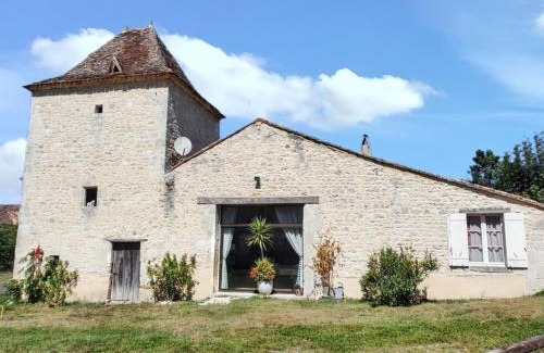 Thenac House | Maison charmante à Monestier avec piscine et jacuzzi