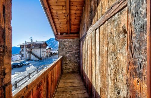 Antagnod Apartment | Maison Chasseur Alpine Design Lodge