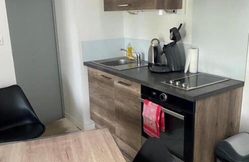 Brout-Vernet House | Maison cocooning avec jardin et cheminée près de Vichy – vélos et animaux acceptés - FR-1-489-68