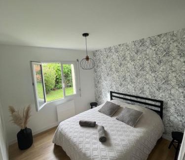 Neant-sur-Yvel House | Maison cosy avec jacuzzi