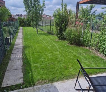 Lens Villa | maison cosy centre-ville avec jardin, clim