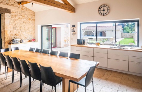 Le Change House | Maison de Famille Récemment Rénovée 8 Chambres, Piscine/spa/sauna