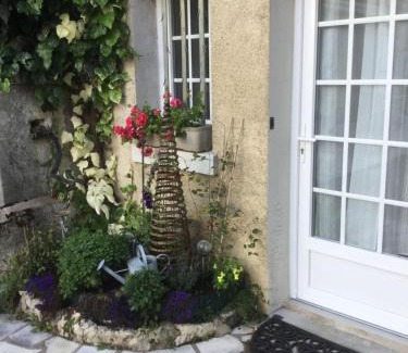 Saint-Hippolyte House | Maison d Hôtes La Petite Jucherie