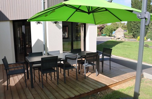 Soulitre House | Maison Darchitecte et sa Piscine Privée