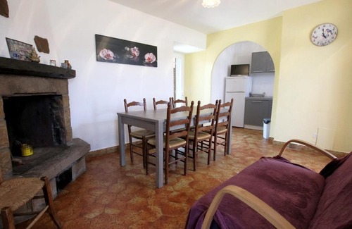Gravieres House | Maison de 3 chambres avec piscine partagee jardin amenage et wifi a Gravieres