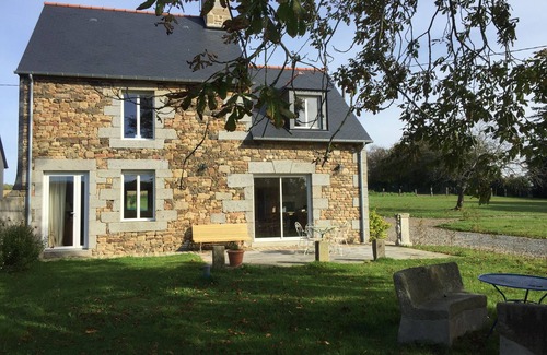 Marcilly Cottage | Maison de Campagne, Proche Mont Saint Michel