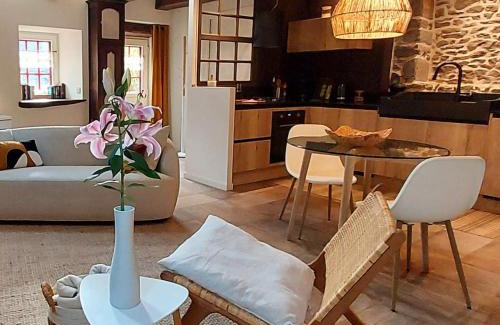 Taden House | Maison de contes en amoureux