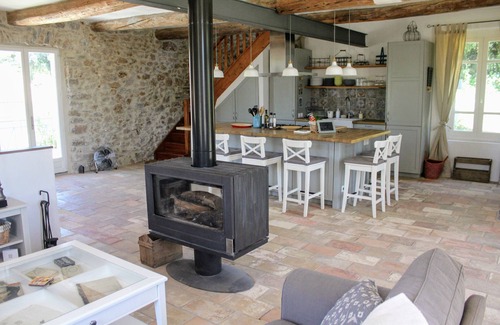 Roquebrun House | Maison de Farine's La Haute Maison has modern amenities, lovely views and a pool