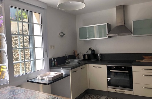 Saint-Quay-Portrieux House | Maison de La Chapelle 50 m from the beach and shops