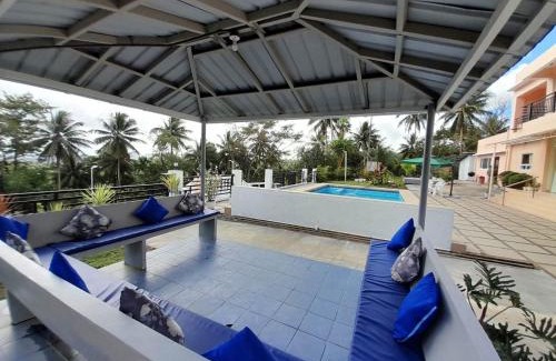 Daraga Hotel | Maison De Gloria