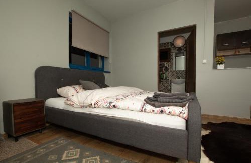 Brebu Nou House | Maison de l'Amour