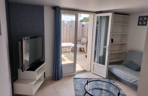 Le Chateau-d'Oleron Condo | Maison de Vacances sur L'ile D'oléron Avec Piscine