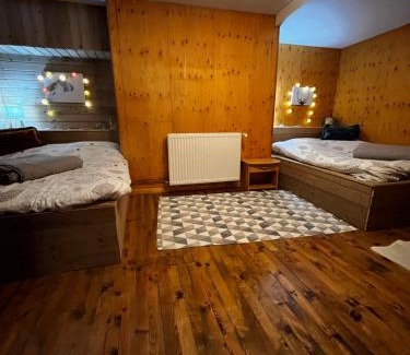 Montauban-de-Luchon House | Maison de village