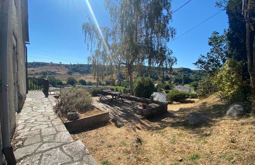 Saint-Urcize House | Maison de village avec terrasse et jardin Saint Urcize