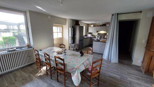 Corbonod House | Maison de village