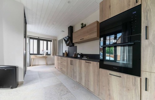 Billy House | Maison design et climatisée avec jardin