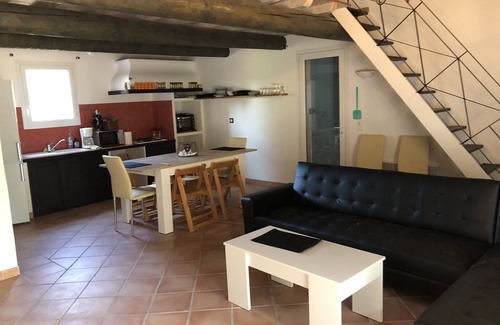 Cabrieres-d'Avignon Villa | Maison Double Pour 15 Personnes MAX
