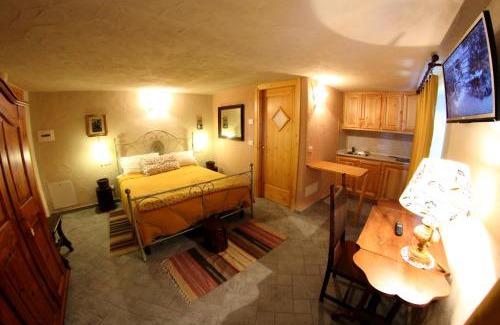Excenex House | Maison Du-Noyer Chambres et Tables d'Hotes