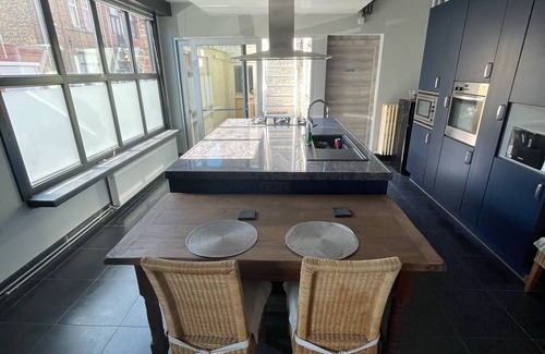 Assebroek House | Maison du Rempart