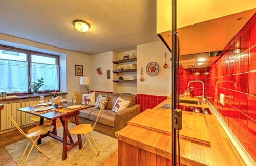 Dolonne Apartment | Maison Elodie - Wifi & Parking
