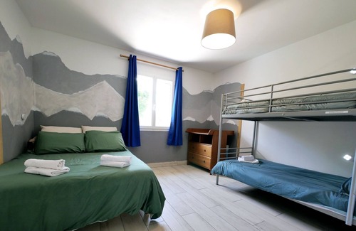 Oze House | Maison en Pierre au Milieu des Montagnes! Plan d eau et Randonnées