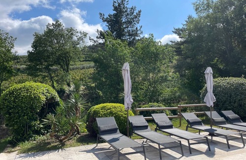 Benivay-Ollon House | Maison en Pierres Avec vue sur le Ventoux et Piscine Privée