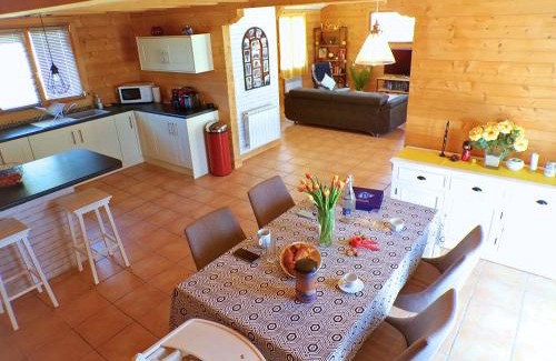 Peyrillac-et-Millac House | Maison Espech, piscine privée chauffée, Dordogne