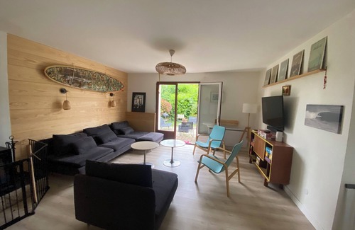 Guimaec House | Maison Familiale Entouré de Verdure Proche des Plages et des Sentiers