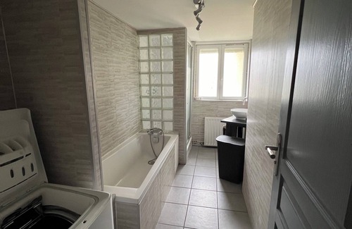Warloy-Baillon House | Maison Familiale
