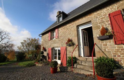 Saint-Laurent-de-Terregatte Bed & Breakfast | Maison d'hôtes l'Angevinière, chambre des Anges proche Mont-Saint-Michel