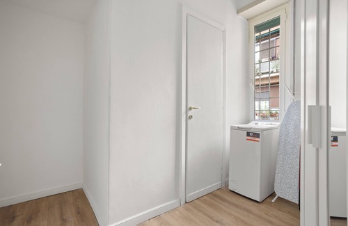 Gianicolense Apartment | Maison G: new design apartment with balcony
