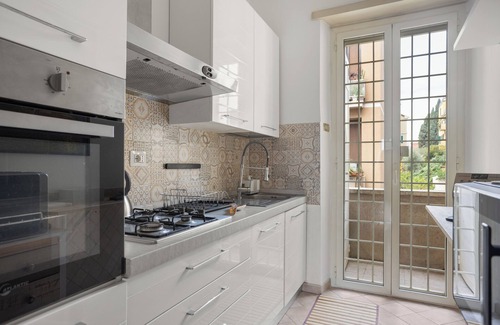 Gianicolense Apartment | Maison G: new design apartment with balcony