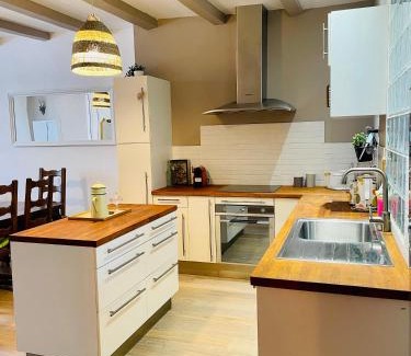 Albertville Apartment | Maison Gabriel - Logement charmant au cœur de la Cité Médiévale - T3 75m2