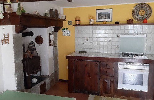 Saint-Denis House | Maison Guyon: Le Nid apartment