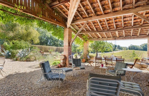 Castelnau-de-Montmiral House | Maison Littré - Quiet location between vineyards and forest - Heated swimming pool - 5 bedrooms