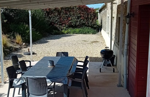 Cersay House | Maison Longère Avec du Charme de la Tranquillité et de L'espace