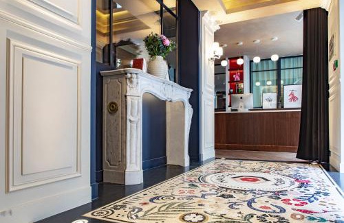 Quartier de Rochechouart Hotel | Maison Mère