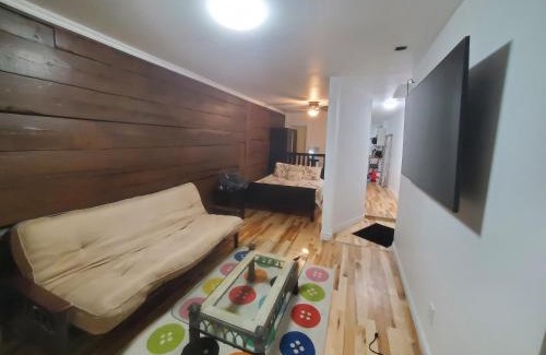Hochelaga-Maisonneuve Bed & Breakfast | Maison Montplaisir