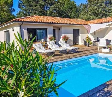 Morcenx Villa | Maison neuve et chaleureuse