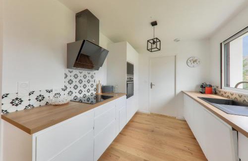 Le Tour-du-Parc House | Maison neuve pour 8, 800m des plages