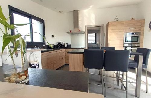 Pleumeur-Bodou Villa | Maison neuve Vue Mer 4 étoiles avec SAUNA à 150m de la plage à PLEUMEUR-BODOU - Ref 242