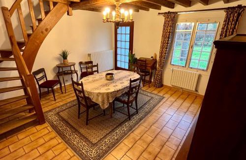 Beaumont-le-Roger House | Maison normande avec grand jardin proche de la mer et de Paris
