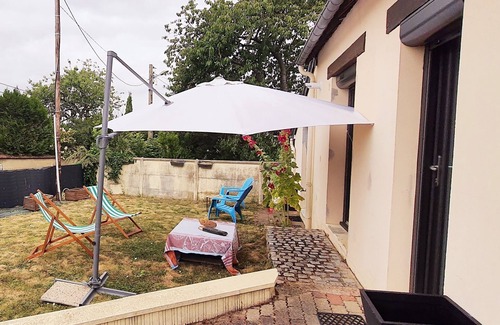 Evreux House | Maison Paisible Avec Jardin 10 min à Pied Gare et 20 min à Pied Centre Ville