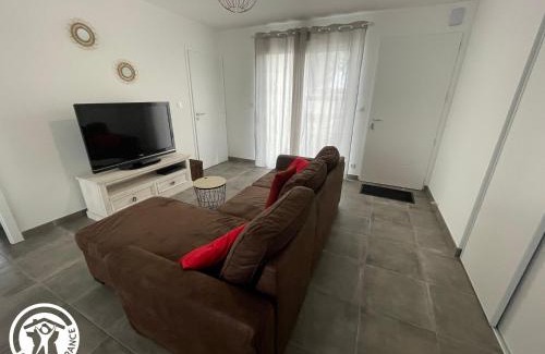 Saint-Reverend House | Maison PMR avec Jardin, 8 km de St-Gilles-Croix-de-Vie, 3 Chambres, Wifi et Vélos - FR-1-426-540