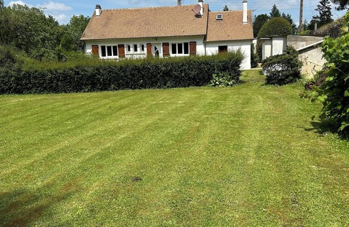 Saint-Prest House | Maison Pour 6 Personnes Plus un Bébé