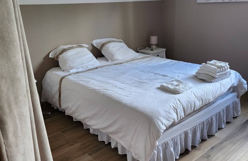 Le Molay-Littry House | Maison Rénovée Proche des Plages du Débarquement et de la Forêt